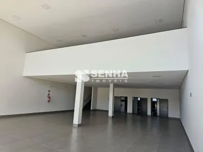 Casa com 1 Quarto para alugar, 399m² no Novo Mundo, Uberlândia