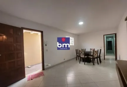 Casa com 3 Quartos para alugar, 100m² no Parque Maria Helena, São Paulo