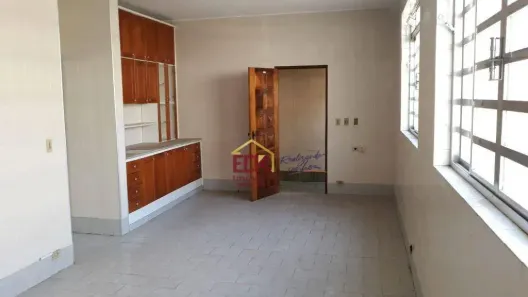 Casa com 8 Quartos para venda ou aluguel, 813m² no Centro, Taubaté
