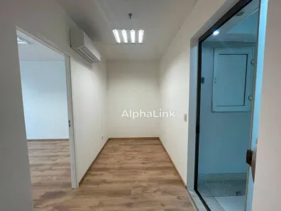Sala Comercial para alugar, 42m² no Dezoito do Forte Empresarial/Alphaville., Barueri