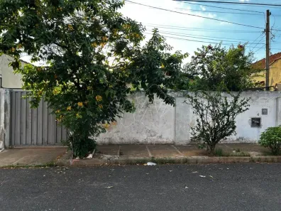 Casa com 3 Quartos à venda, 153m² no Vila Xavier (Vila Xavier), Araraquara