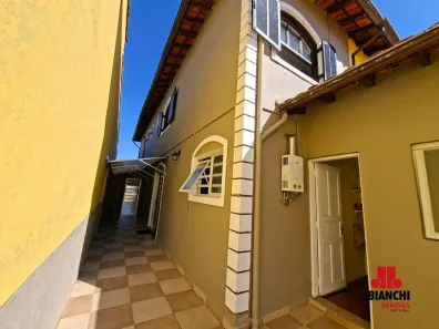 Sobrado com 3 Quartos à venda, 165m² no Parque Santana, Mogi das Cruzes