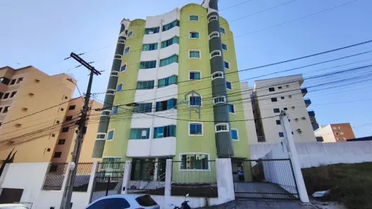Apartamento com 3 Quartos para alugar, 105m² no Candeias, Vitória da Conquista