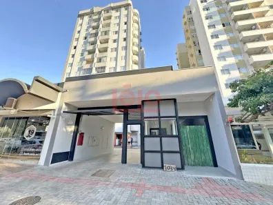Apartamento com 3 Quartos para alugar, 85m² no Zona 07, Maringá