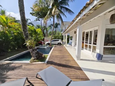 Casa de Condomínio com 5 Quartos à venda, 400m² no Toque-Toque Pequeno, São Sebastião