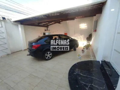 Casa com 4 Quartos à venda, 200m² no Jardim Califórnia, Contagem