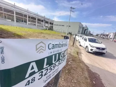 Lote/Terreno para alugar, 465m² no Aririú, Palhoça