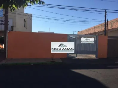 Casa com 3 Quartos à venda, 396m² no Centro, Marília