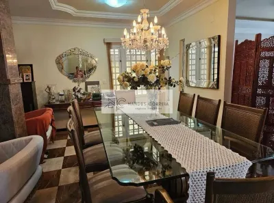 Sobrado com 4 Quartos à venda, 500m² no Mediterrâneo, Londrina