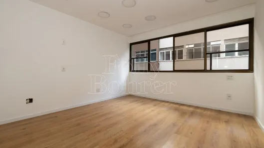 Sala Comercial à venda, 30m² no Centro, Nova Friburgo