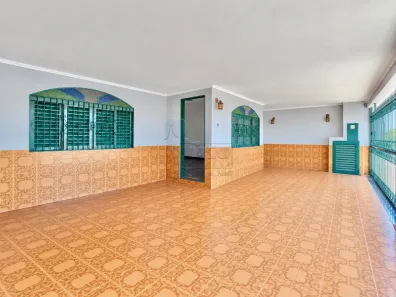 Casa com 3 Quartos para alugar, 195m² no Valentina Figueiredo, Ribeirão Preto