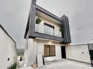 Casa com 3 Quartos à venda, 220m² no Portais (Polvilho), Cajamar