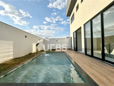 Casa de Condomínio com 4 Quartos à venda, 246m² no Jardins Capri, Senador Canedo