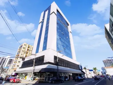 Sala Comercial para alugar, 39m² no América, Joinville