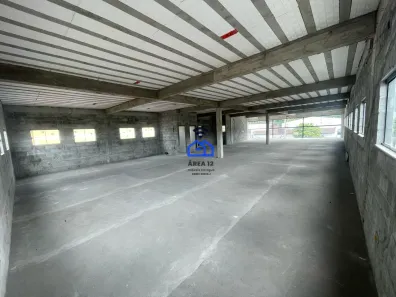 Galpão/Depósito/Armazém para alugar, 600m² no Sumaré, Caraguatatuba