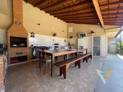 Casa com 2 Quartos à venda, 183m² no Retiro, Matão
