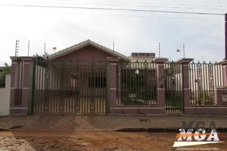 Casa com 3 Quartos à venda, 204m² no Lancaster, Foz do Iguaçu