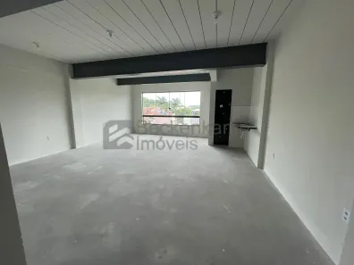 Sala Comercial para alugar, 51m² no Casa de Pedra, Volta Redonda