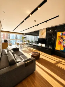 Apartamento com 3 Quartos para alugar, 130m² no Centro, Balneário Camboriú