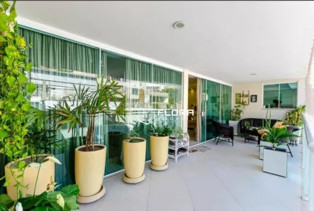 Casa com 5 Quartos à venda, 450m² no Vital Brazil, Niterói