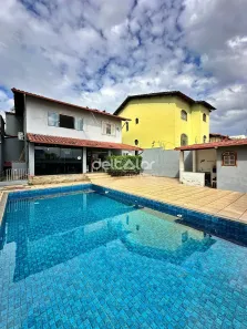 Casa com 3 Quartos para alugar, 262m² no Santa Amélia, Belo Horizonte