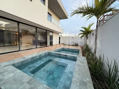 Casa de Condomínio com 4 Quartos à venda, 400m² no Nova Uberlândia, Uberlândia