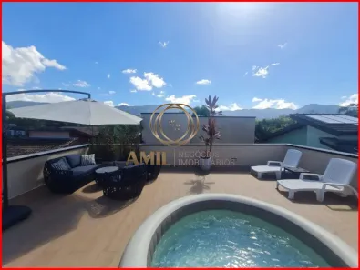 Sobrado com 3 Quartos à venda, 206m² no Camburi, São Sebastião