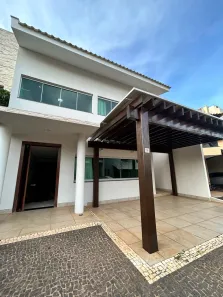 Sobrado com 4 Quartos para alugar, 341m² no Plano Diretor Sul, Palmas