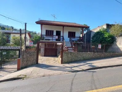 Casa com 3 Quartos à venda, 180m² no Vila Nova, Porto Alegre