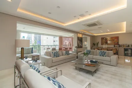 Apartamento com 3 Quartos à venda, 226m² no Vila Nova Conceição, São Paulo