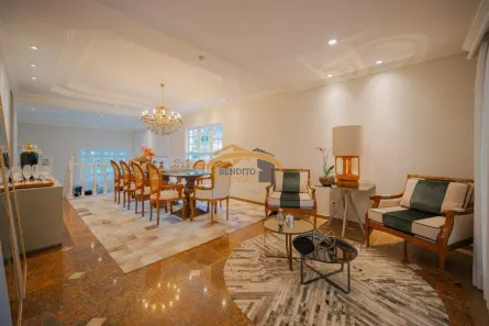 Casa com 5 Quartos à venda, 358m² no Jardim São Paulo II, Cotia
