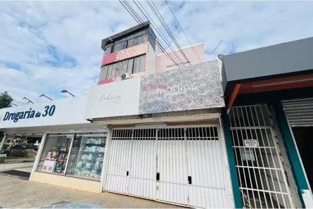 Prédio Comercial com 4 Quartos à venda, 210m² no Guará II, Brasília