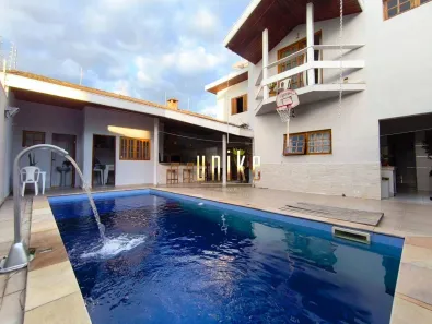 Casa com 4 Quartos à venda, 329m² no Loteamento Villa Branca, Jacareí
