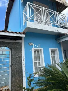 Casa com 4 Quartos para alugar, 300m² no Parque Brasil, Jacareí