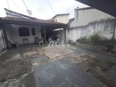 Sobrado com 4 Quartos à venda, 150m² no Jaraguá, Caraguatatuba