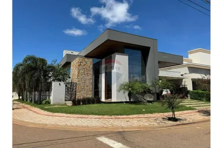 Casa com 3 Quartos à venda, 271m² no Jardim Royal Boulevard do Cerrado, Rondonópolis
