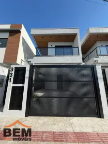 Sobrado com 3 Quartos à venda, 183m² no Dom Bosco, Itajaí