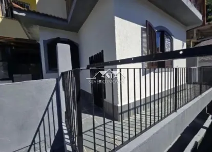 Casa com 2 Quartos à venda, 50m² no Castelanea, Petrópolis