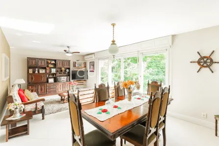 Casa com 3 Quartos à venda, 327m² no Petrópolis, Porto Alegre