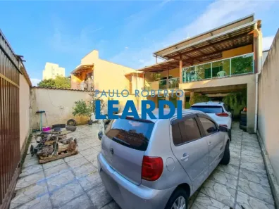 Casa com 3 Quartos à venda, 217m² no Vila Cloris, Belo Horizonte