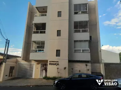 Apartamento com 3 Quartos à venda, 50m² no São Benedito, Uberaba