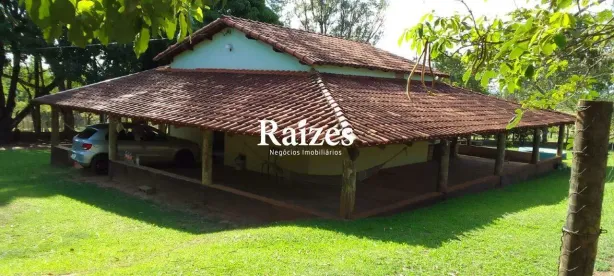 Fazenda/Sítio com 2 Quartos à venda, 250m² no Área Rural de Uberlândia, Uberlândia