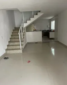 Casa de Condomínio com 2 Quartos para alugar, 150m² no Vargem Grande, Rio de Janeiro