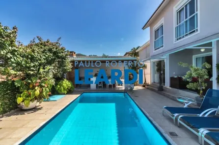 Casa de Condomínio com 4 Quartos à venda, 420m² no Alphaville, Santana de Parnaíba