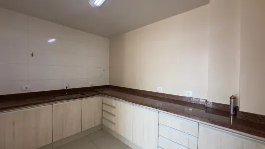 Apartamento com 3 Quartos para alugar, 148m² no Centro, Anápolis