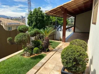 Casa com 3 Quartos à venda, 274m² no Fernão Dias, Belo Horizonte