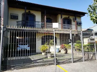 Casa com 6 Quartos à venda, 493m² no Vila Valqueire, Rio de Janeiro