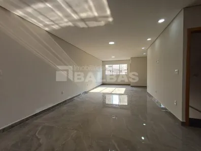 Sobrado à venda, 222m² no Vila Carrão, São Paulo