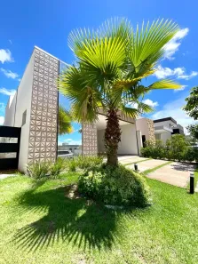 Casa com 3 Quartos para alugar, 155m² no Condomínio Belvedere II, Cuiabá