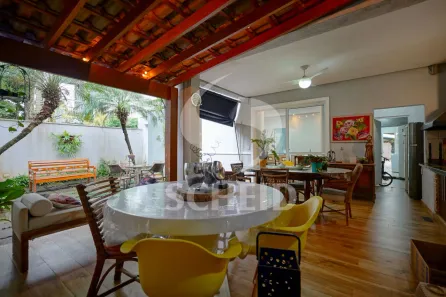 Casa de Condomínio com 3 Quartos à venda, 317m² no Santo Amaro, São Paulo